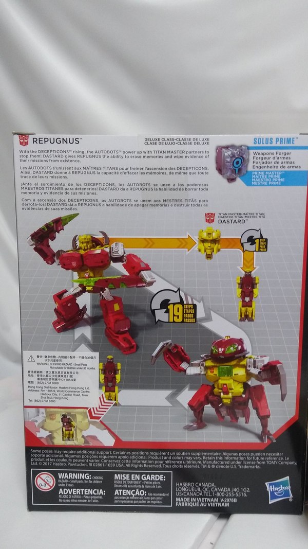 Transformers Generations Special Edition Repugnus In Hand Photos 03 (3 of 8)